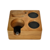 Houten tamper station